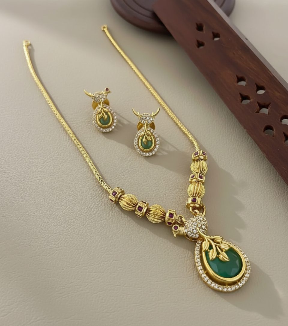 Emerald Leaf Necklace Set