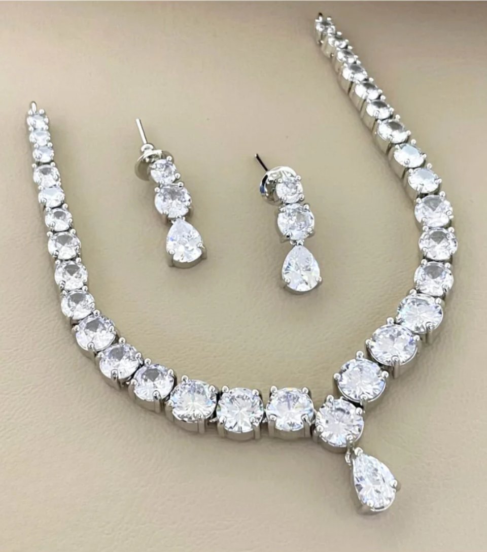 Aurora Glow Necklace Set